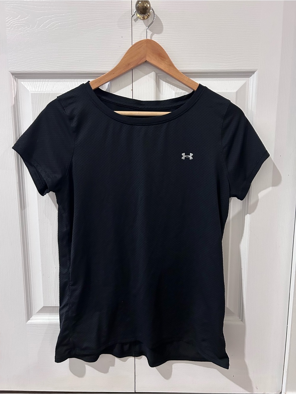 Under Armour Black Women's Short Sleeve Athletic Tee